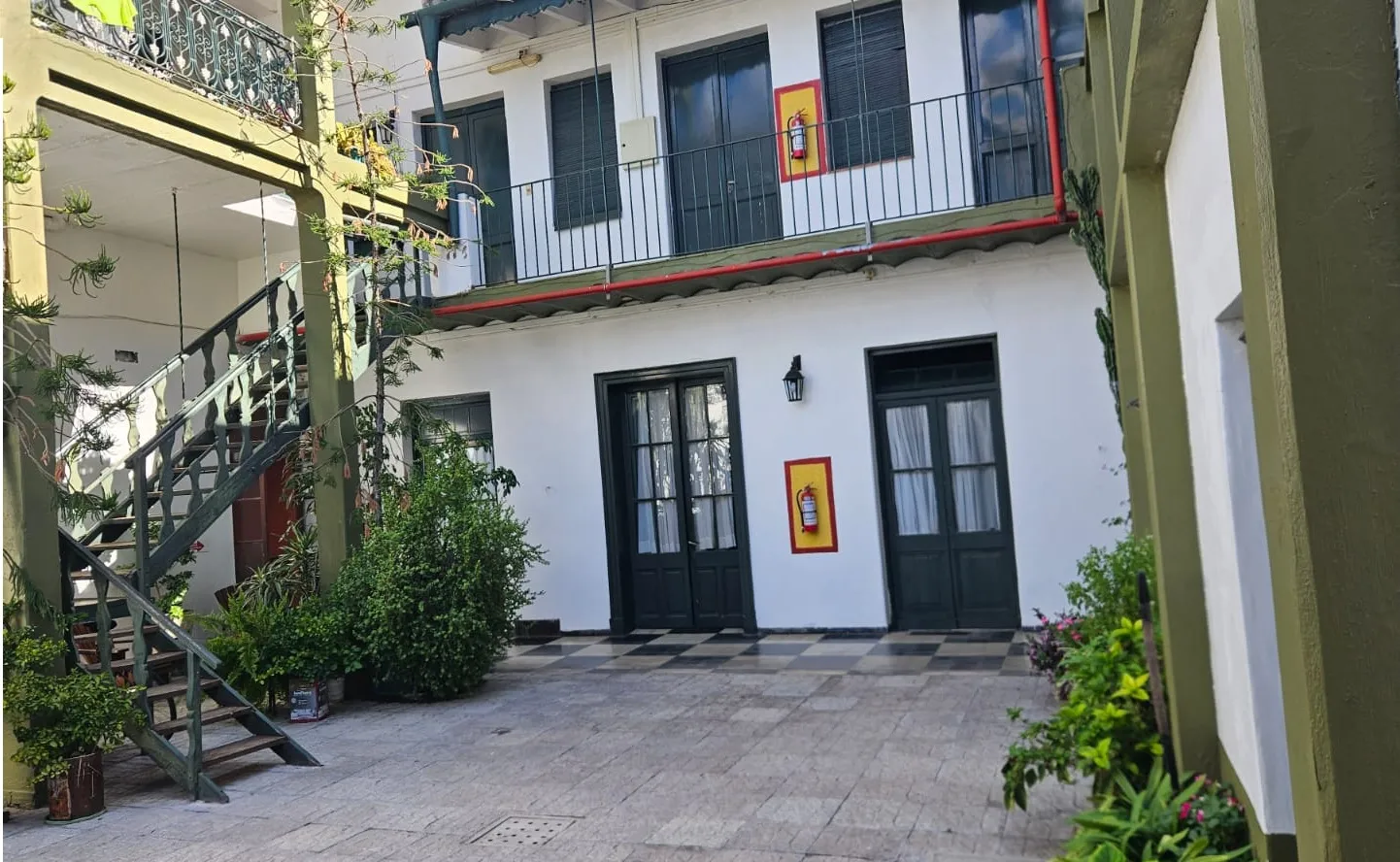 Hotel Colonial Exterior