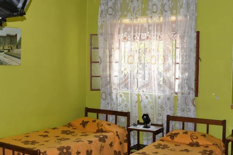 Habitación Con Baño Compartido